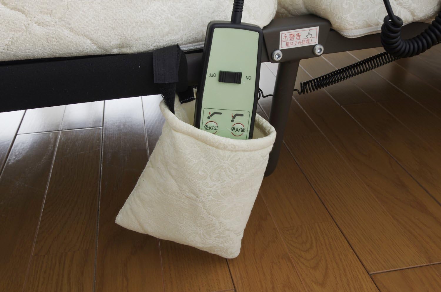 アイリスオーヤマ 折りたたみコイル電動ベッド OTB-CDN 画像2